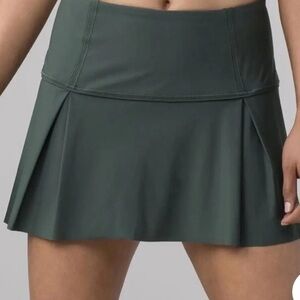 lululemon athletica Women's Forest Green Skater Skort